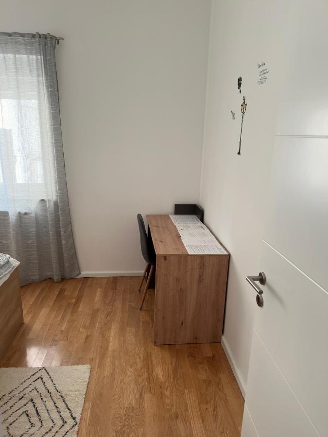 City Rent 1 Osijek Bagian luar foto