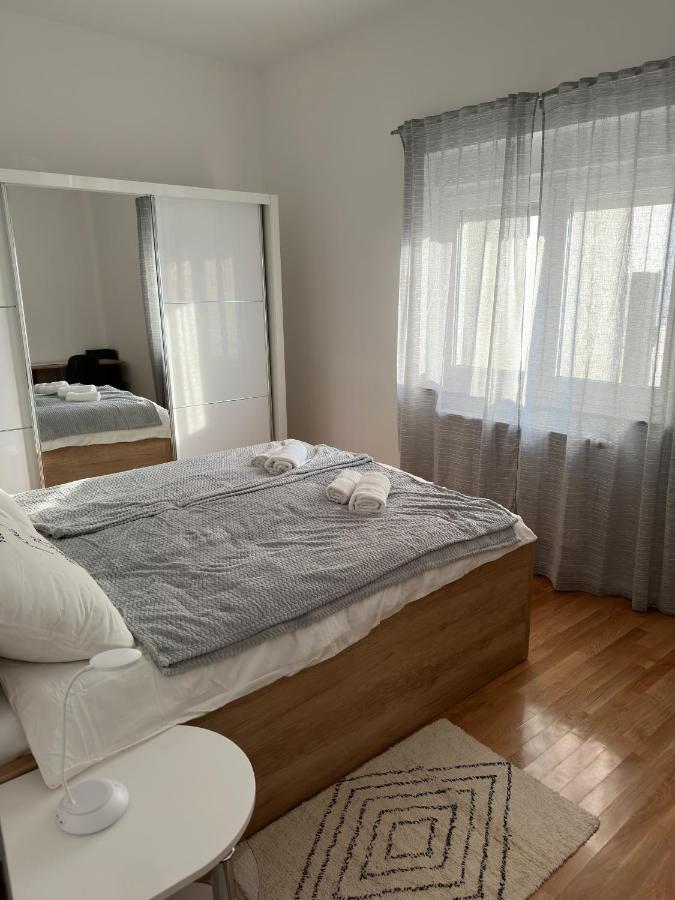City Rent 1 Osijek Bagian luar foto
